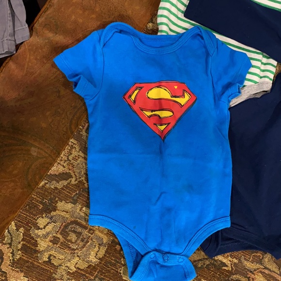 3/$10 🍀 *lot of 3* 6-9 mos onesies 🍀 - Picture 2 of 5